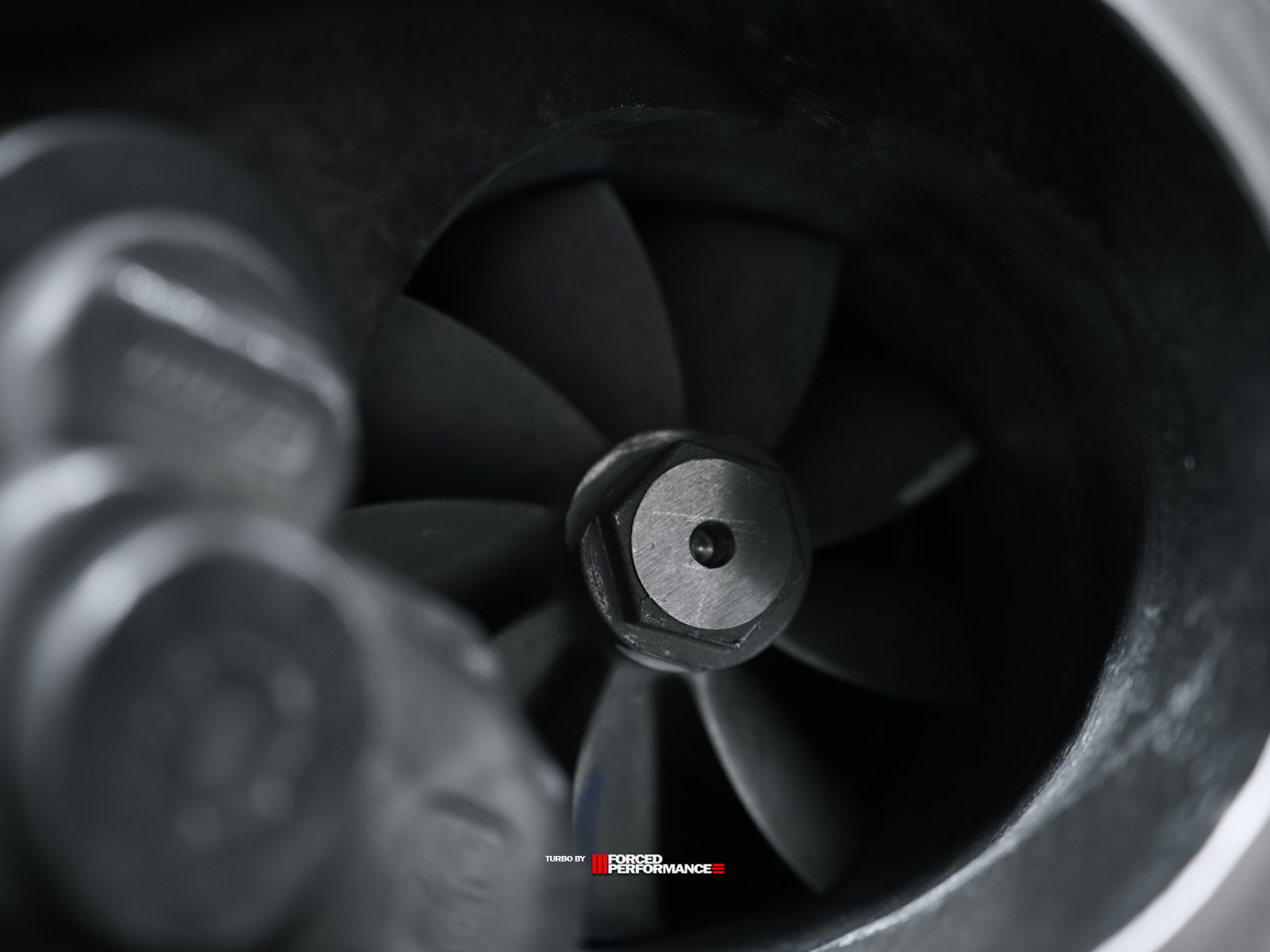 Тюнинг турбина для мотора EA824 4.0 TFSI в штатное место